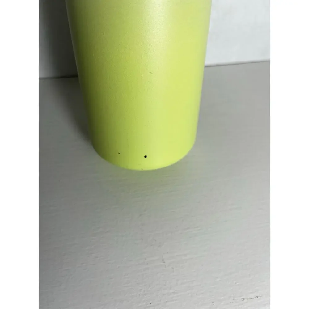 Lululemon 24 oz back to life water bottle , metal , yellow and gray ombre color